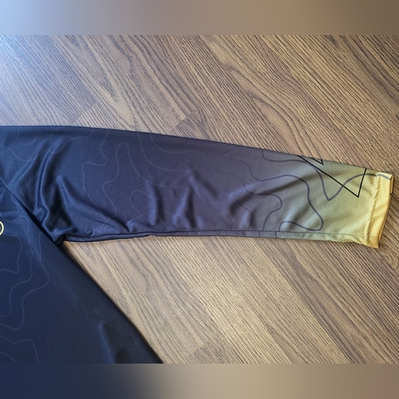 Men’s Large ATAC Sportswear Long Sleeve Performance Shirt | Breathable Athletic - Picture 7 of 10